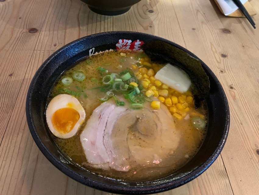 マルタ レストラン　Sapporo Ramen EZO -蝦夷-