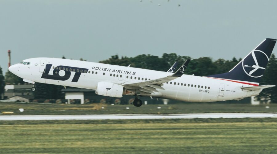 lotポーランド航空マルタ就航